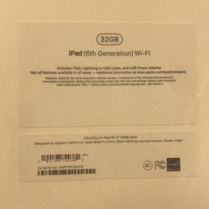 Apple iPad (1 year warranty one)32gb WiFi (Gold) .